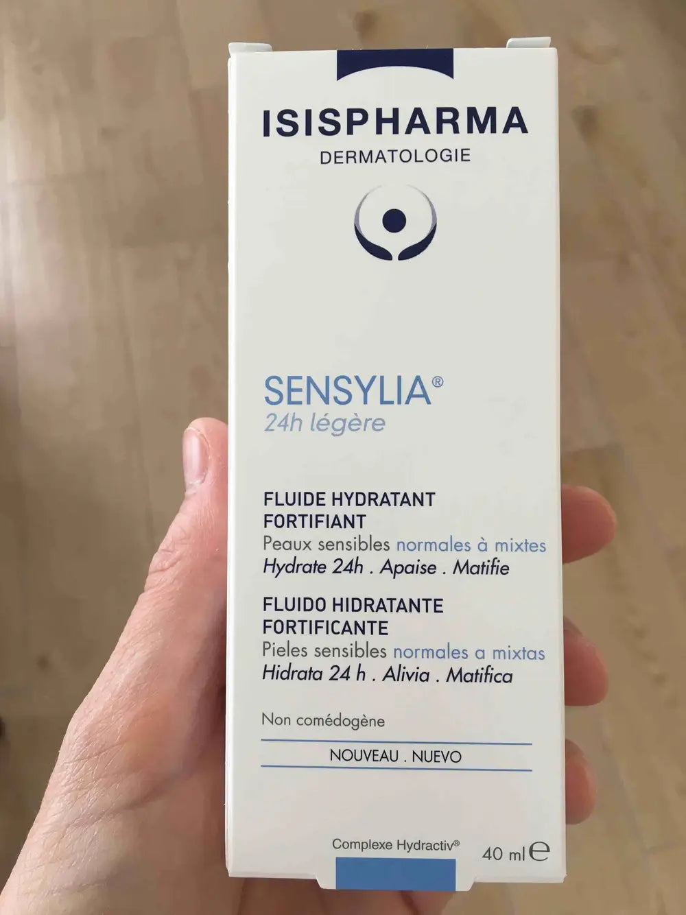 Isis Pharma Sensylia 24h légère Fluide Hydratant-Peaux sensibles et déshydratées – 40ml