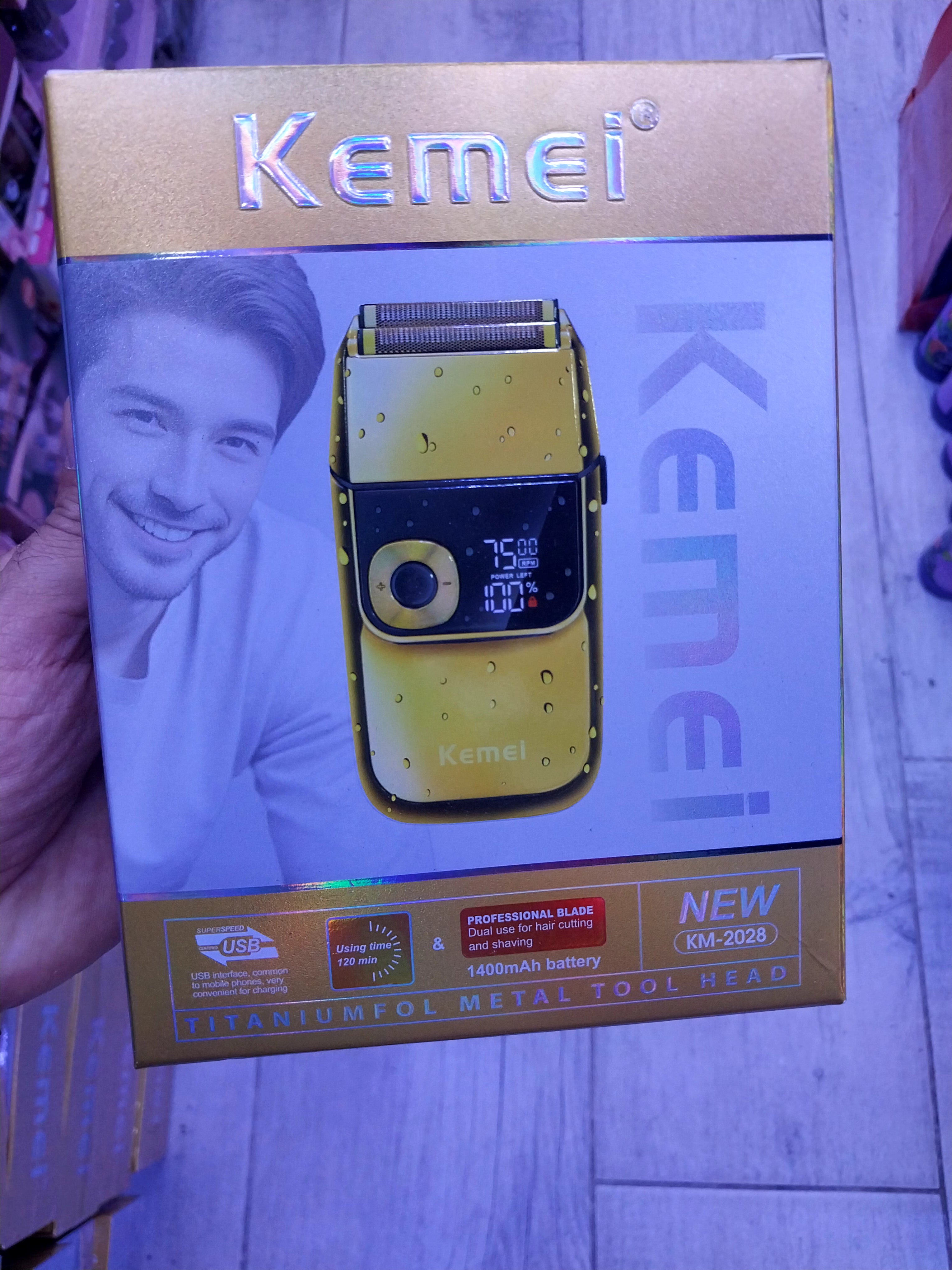 Kemei KM-2028 Rasoir Électrique avec Double Tête et Écran LCD